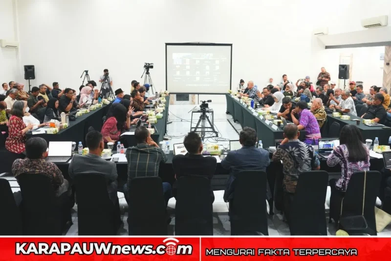 Situasi saat Dewan Pers menggelar uji publik yang diselenggarakan di Hall Dewan Pers, Jakarta Pusat, Senin (30/3/2026) (karapauwnews.com/Foto Humas Dewan Pers)