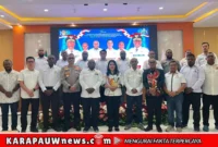 Foto bersama usai pembukaan Mukab KADIN Kabupaten Mimika, yang digelar di ballroom Grand Tembaga Timika, Sabtu (6/6/2026) (karapauwnews.com/Foto: KADIN Mimika)